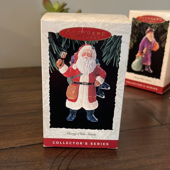 Vintage Hallmark Collector's Series "Merry Old Santa" - Picture 4 of 16
